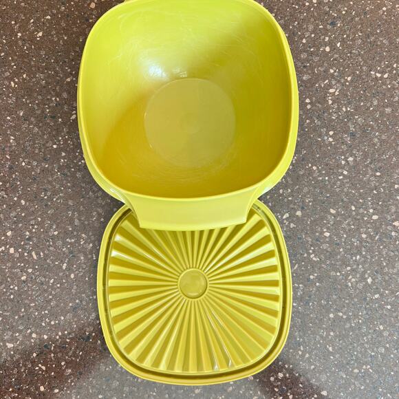Tupperware 840 servalier harvest green with sunburst lid vintage tupperware! - Picture 3 of 6
